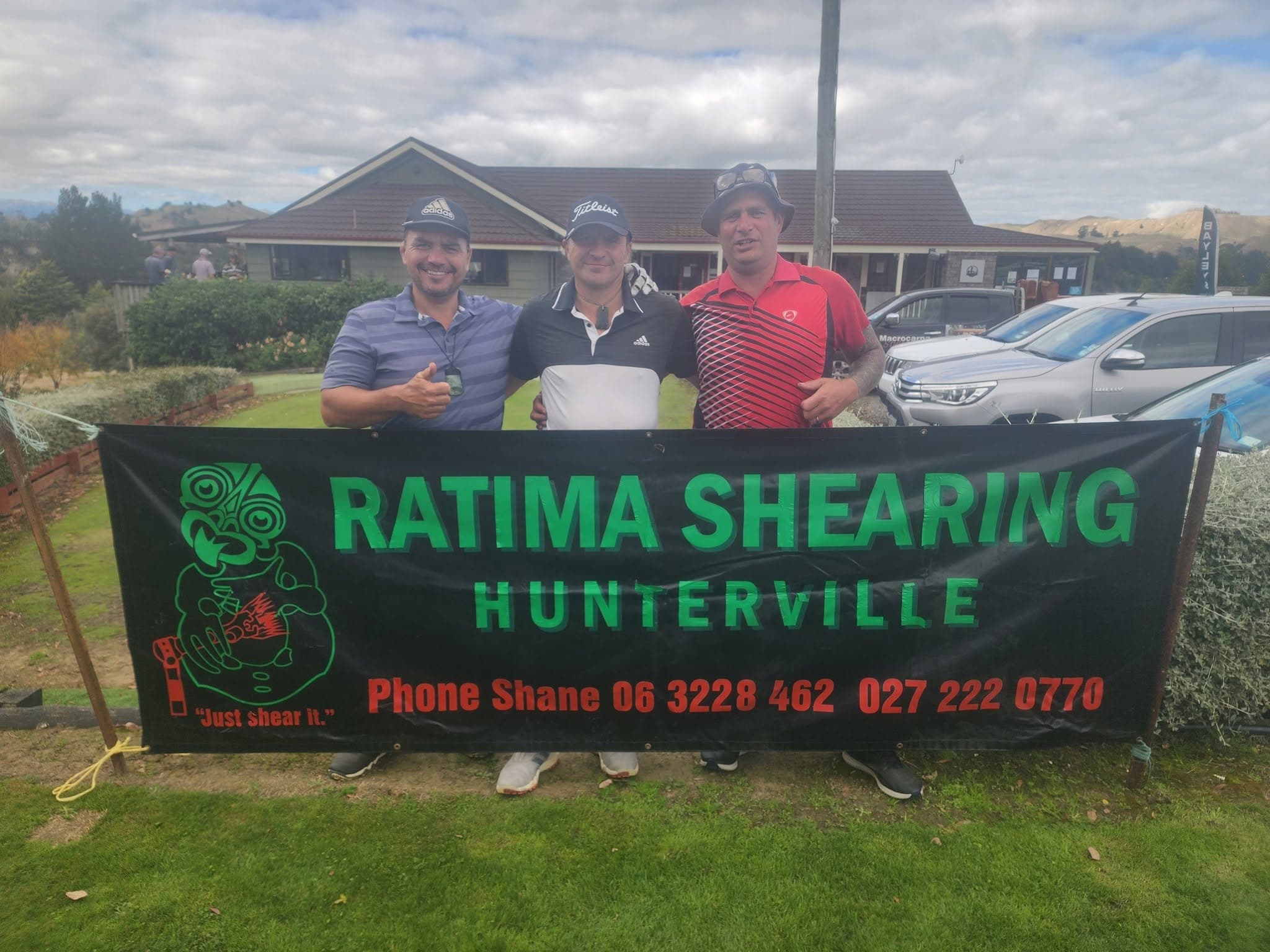 The Ratima Shearing crew with the Hunterville banner